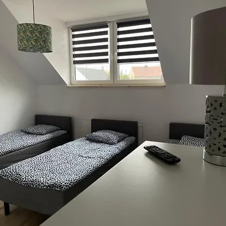 Hanuszowka Pokoje Goscinne Z Lazienkami Nysa Exterior photo